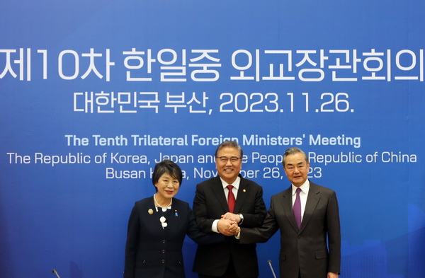 第10回中日韓外相会議が韓国・釜山で開催